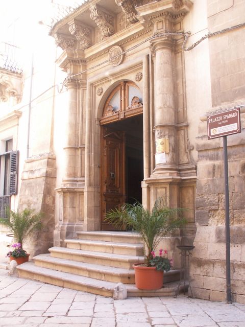 Biblioteca Palazzo Spadaro - sede distaccata comunale Scicli